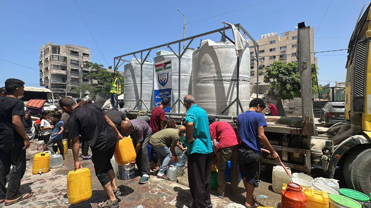 Nazya Humanitarian Aid food aid distribution for Palestinian families | delivering groceries, bread and essential food supplies to people in need in Palestine